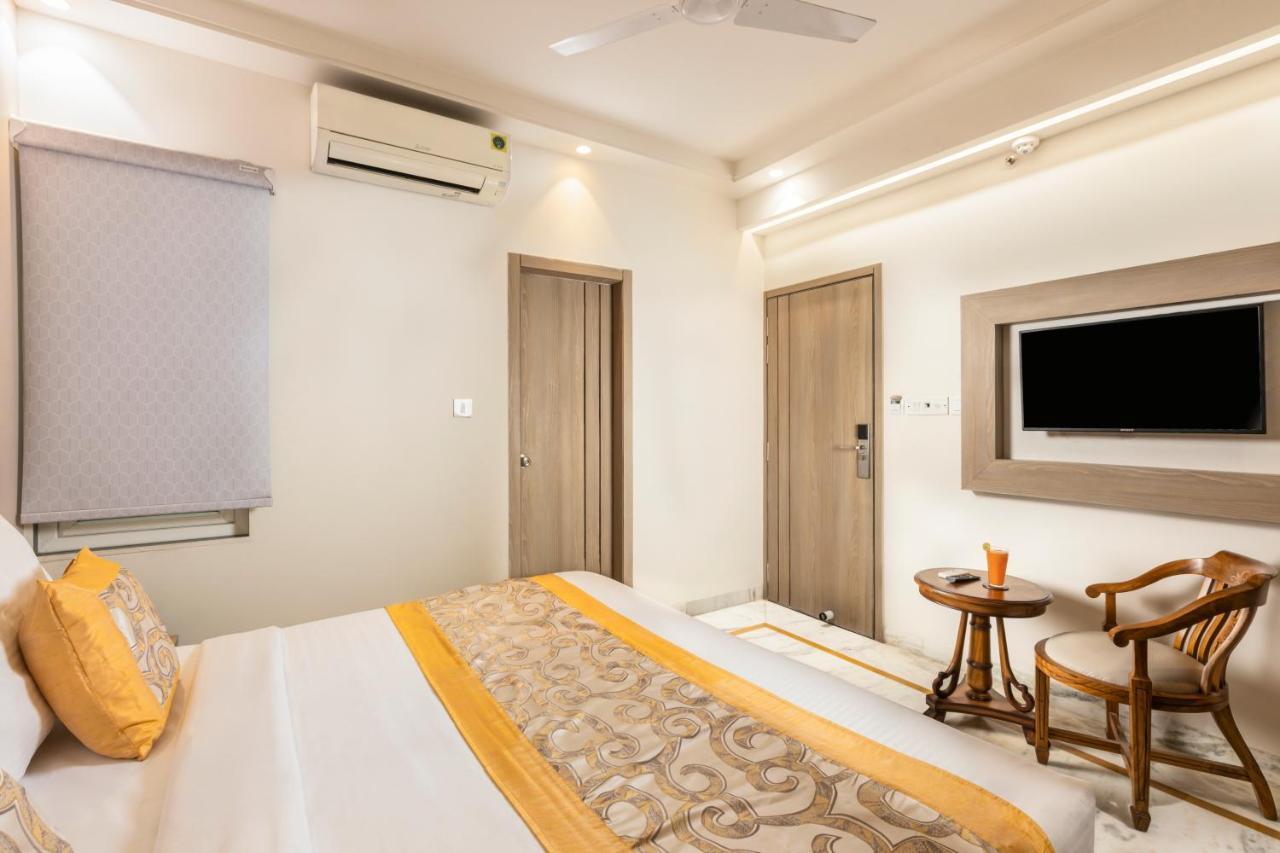 Hotel Star By Star Group- Near Delhi Airport Yeni Delhi Dış mekan fotoğraf