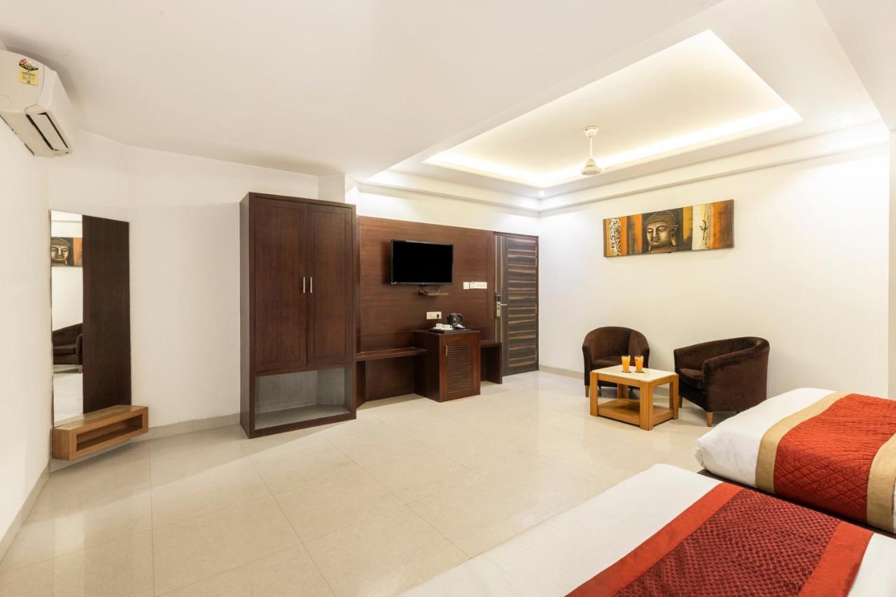 Hotel Star By Star Group- Near Delhi Airport Yeni Delhi Dış mekan fotoğraf