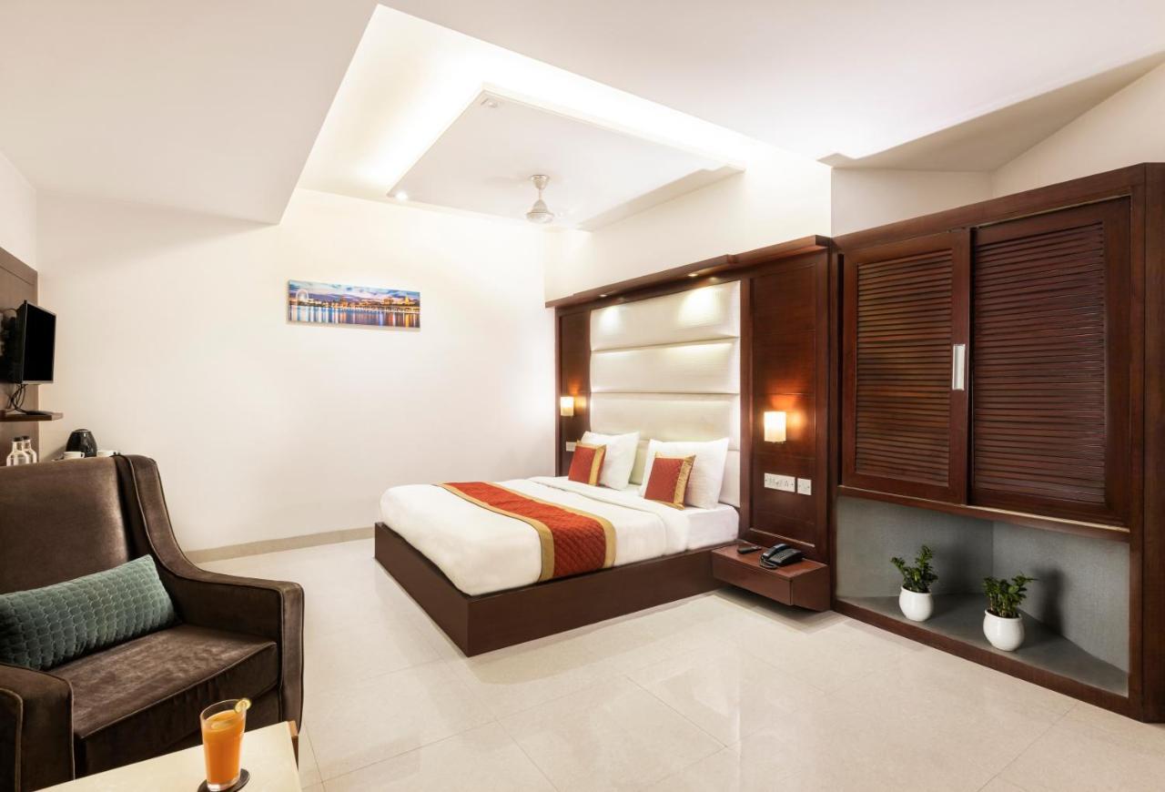 Hotel Star By Star Group- Near Delhi Airport Yeni Delhi Dış mekan fotoğraf