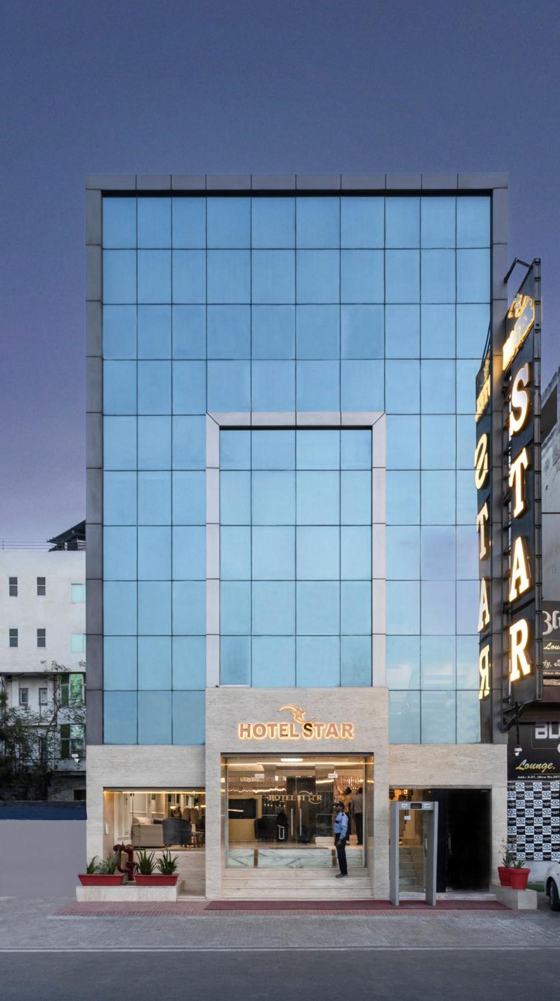 Hotel Star By Star Group- Near Delhi Airport Yeni Delhi Dış mekan fotoğraf
