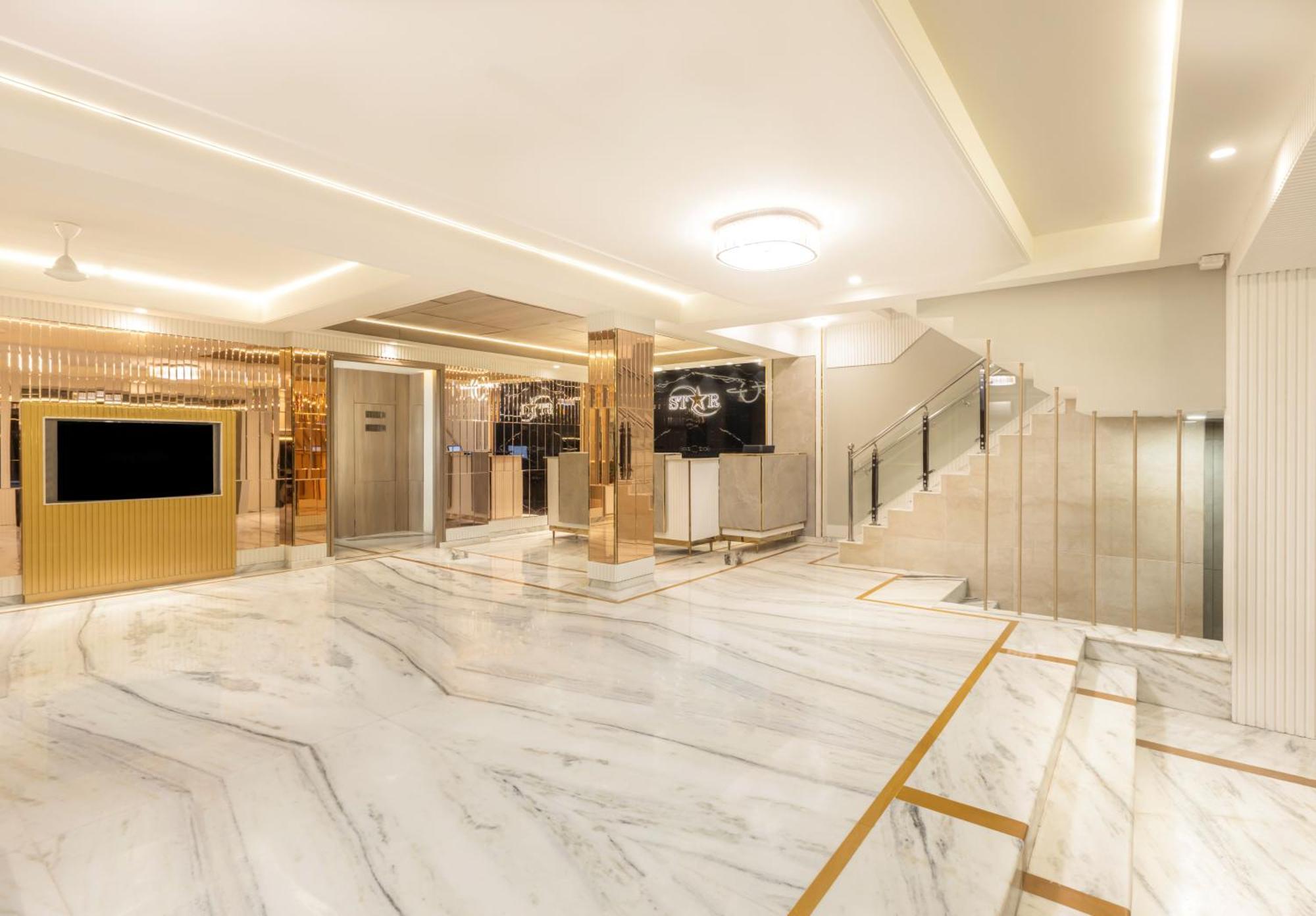 Hotel Star By Star Group- Near Delhi Airport Yeni Delhi Dış mekan fotoğraf