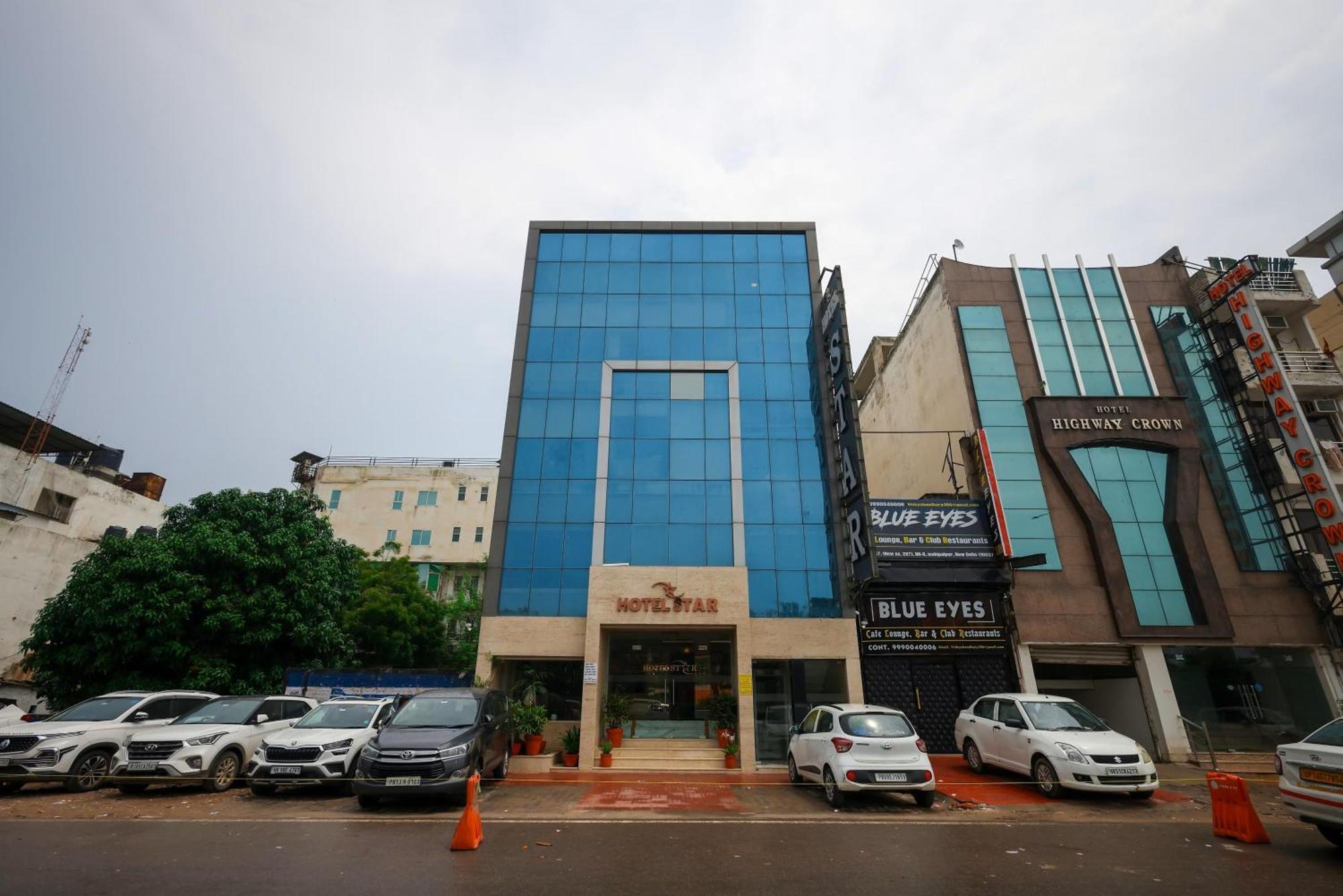Hotel Star By Star Group- Near Delhi Airport Yeni Delhi Dış mekan fotoğraf