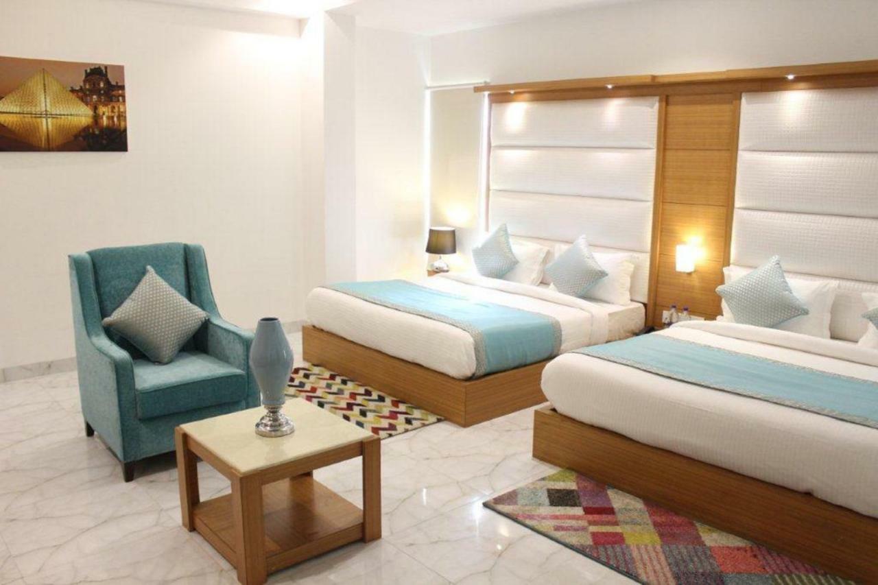 Hotel Star By Star Group- Near Delhi Airport Yeni Delhi Dış mekan fotoğraf