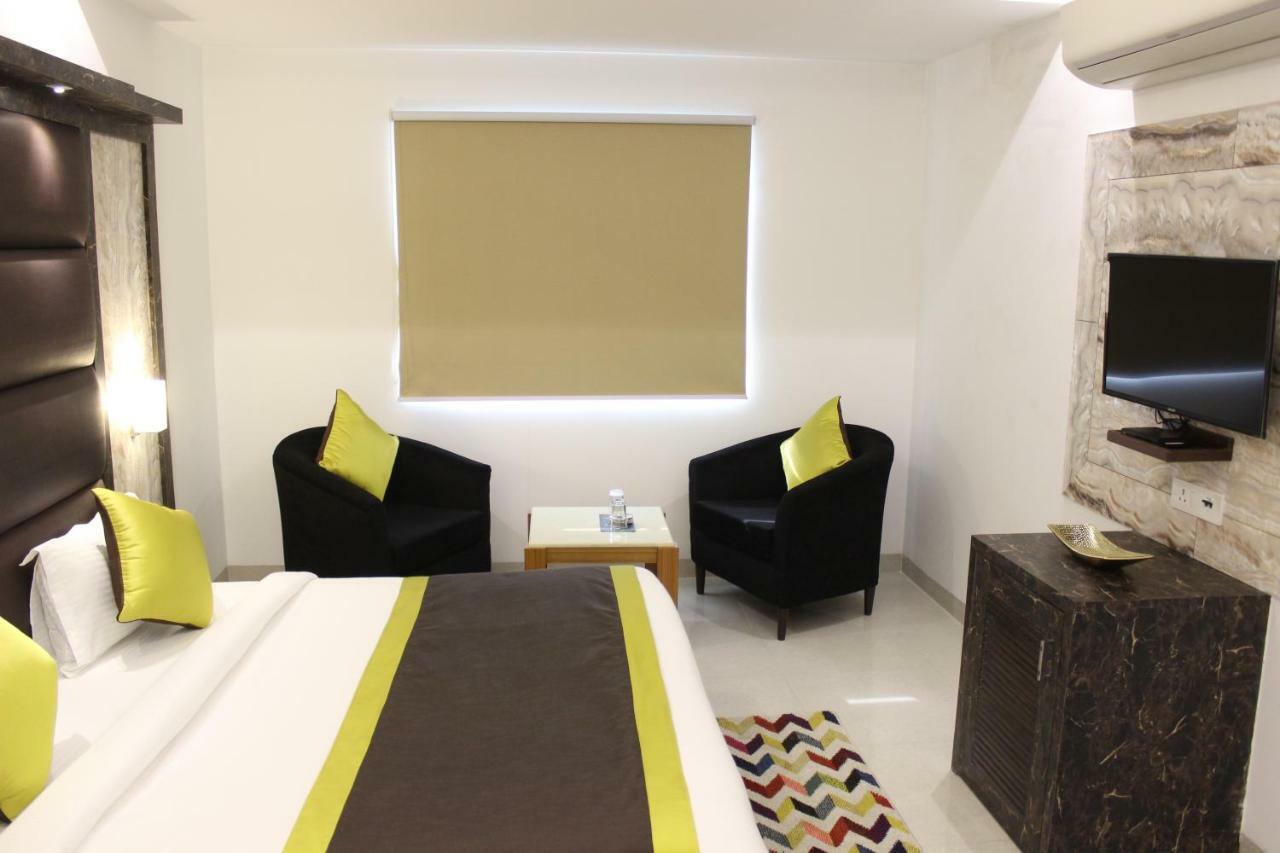 Hotel Star By Star Group- Near Delhi Airport Yeni Delhi Dış mekan fotoğraf